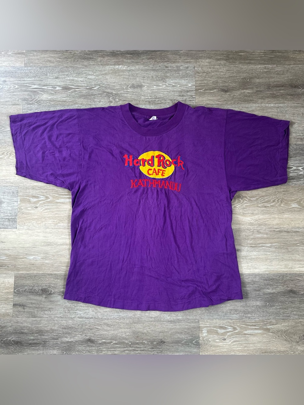 Men’s vintage purple Hard Rock Cafe Kathmandu Nepal single stitch T-shirt Sz M